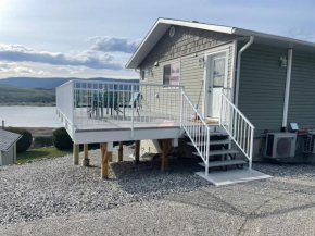 Mums Lakeview Suite Vernon